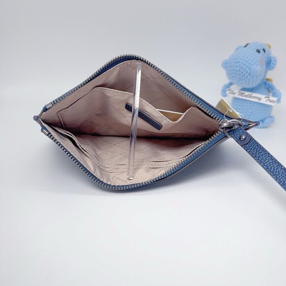 Michael Kors Adele XL Zip Midnight Metallic Gunmetal Wristlet Clutch Pouch NWT - Picture 4 of 7